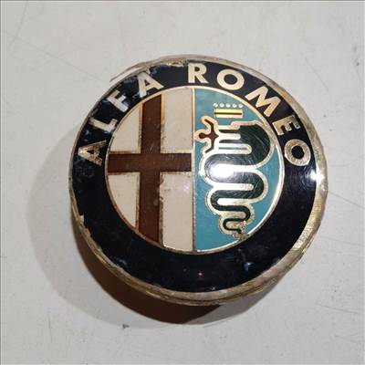 201933 Alfa Romeo 145,146, 147,156,166,Gt alufelni közép kupak a képen látható állapotban 60652886