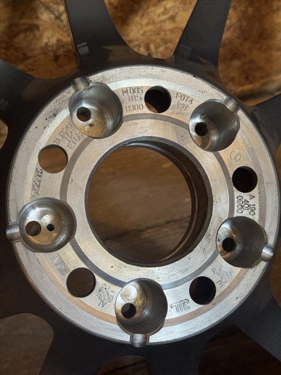 R20 Original Mercedes 11J ET68 - A190 401 0900 / A1904010900 1db alufelni felni 4. kép