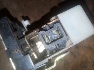 Renault Clio II Jobb hátsó Ajtózár *130578* 4. kép