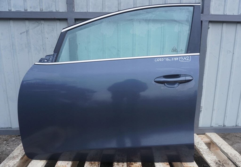 Kia Cee'd (JD), Kia Cee'd (CD) Bal első ajtó  4. kép