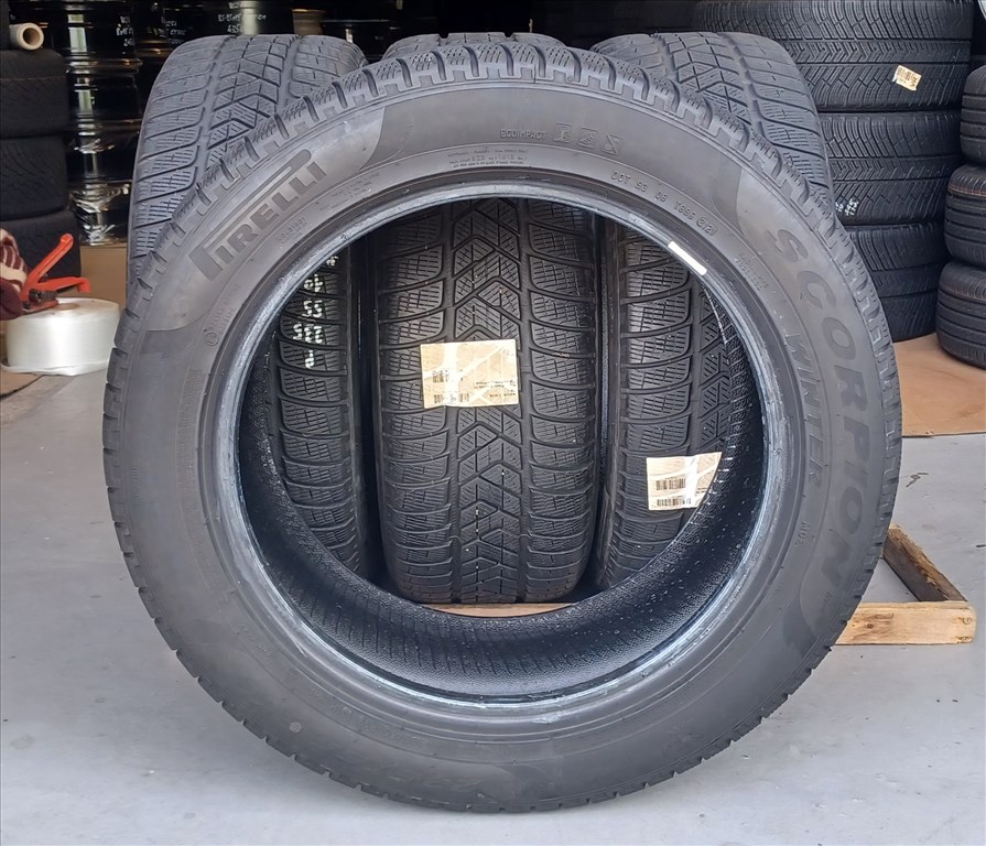 Defekttűrő Pirelli Scorpion MOE 235/55 R19 téli gumik 4db 6. kép