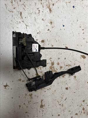 Opel Corsa D bal első Ajtózár 13258271