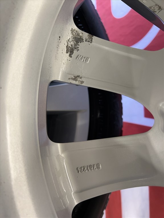 Bmw GT 5X120 Gyári 245/50R18 jó téligumikkal 4. kép