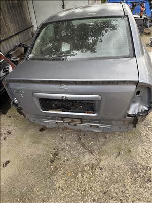 Opel Astra G csomagétajtó