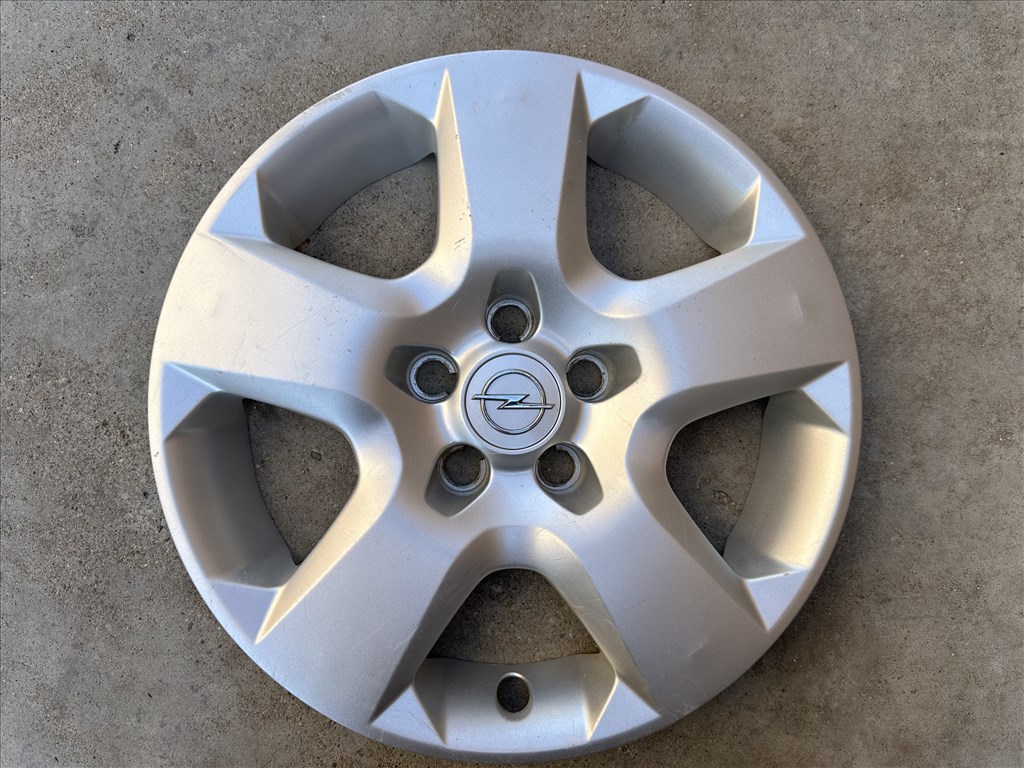 1db Opel 16-os gyári disztárcsa! 1. kép