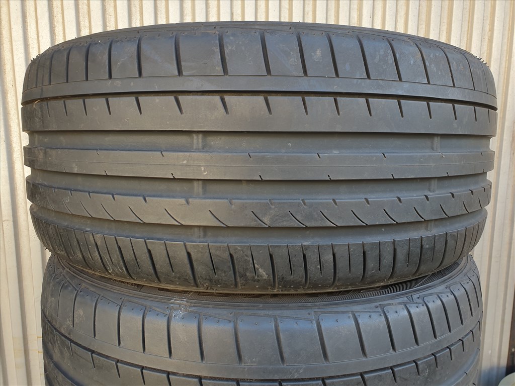  235/45 17 Falken Azenis 2. kép