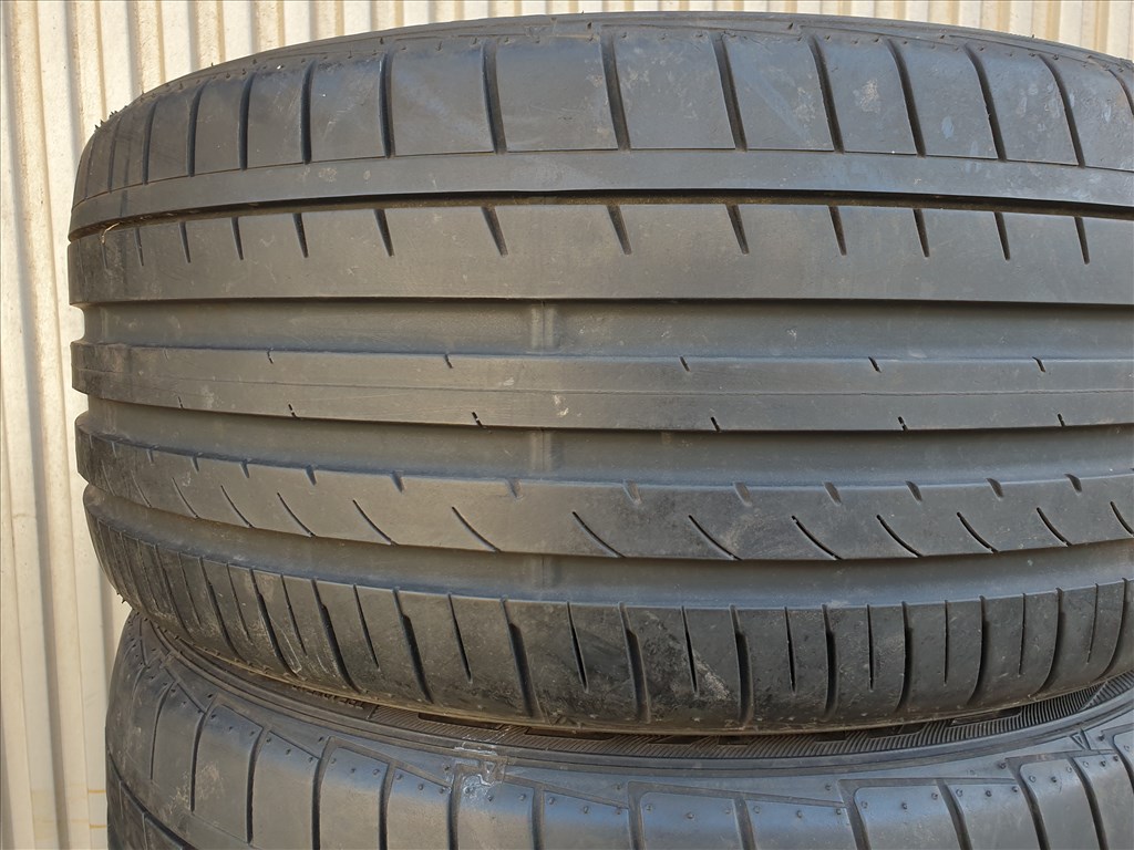  235/45 17 Falken Azenis 3. kép