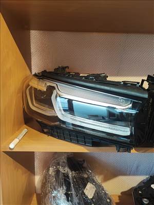 BMW G30 G31 lci jobbos Adaptive led fényszóró  9479262