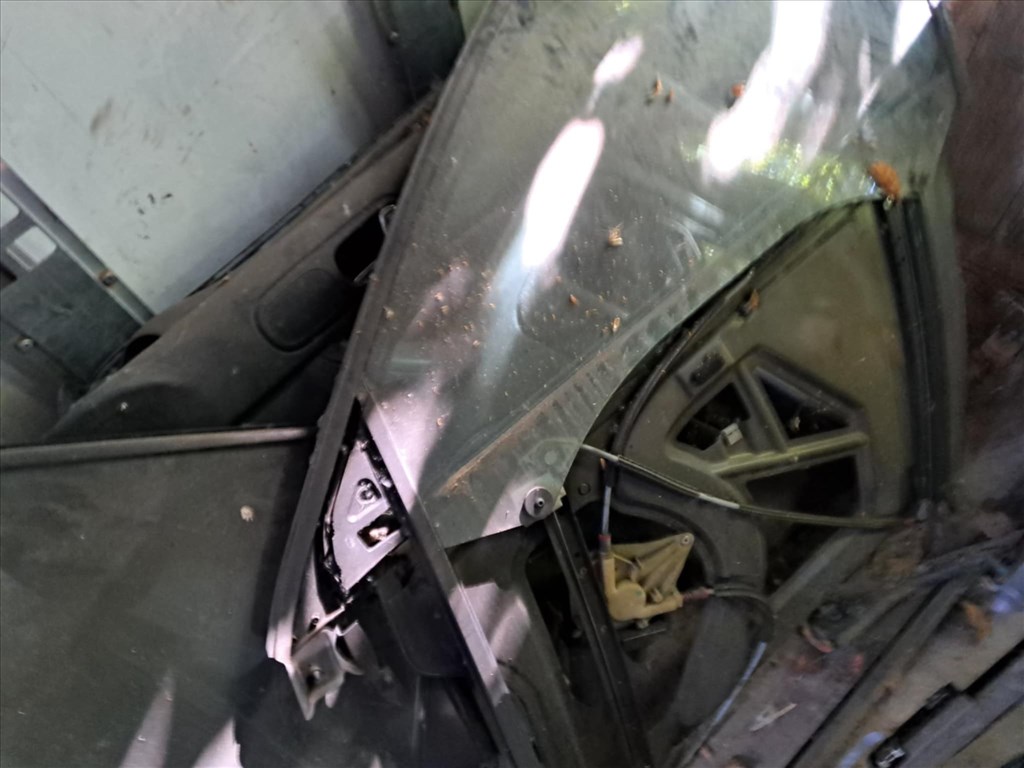 Audi A3 (8L) bal első ablakemelő ablakemelő szerkezet 5 ajtósé 1. kép