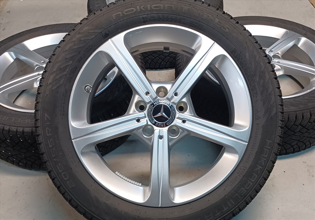 Mercedes W177 A B CLA 5x112 6,5x17 205/55 R17 téli gumikkal 4db 1. kép