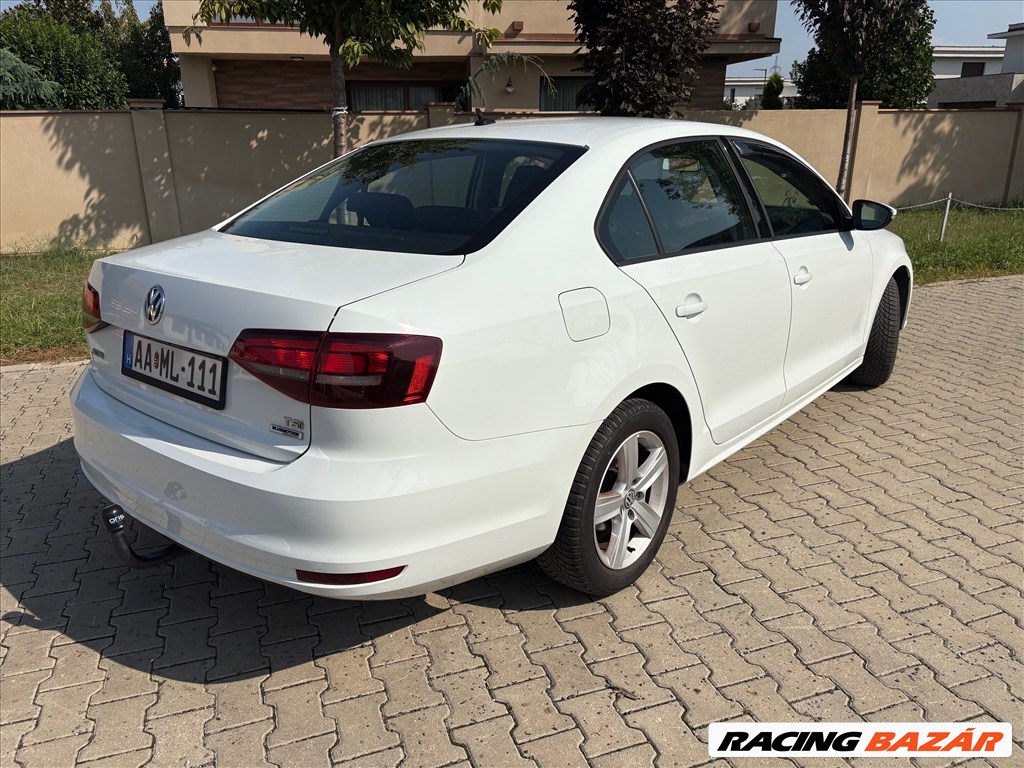 Orvos MAGÁNSZEMÉLYTŐL eladó Volkswagen Jetta 1.2 TSI BMT (1197 cm³, 105 PS) (A6 Typ 1B) 4. kép