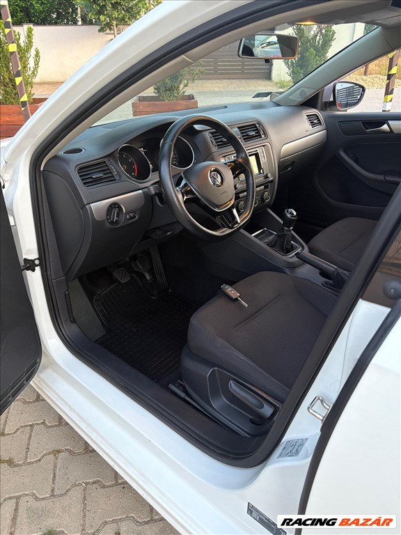 Orvos MAGÁNSZEMÉLYTŐL eladó Volkswagen Jetta 1.2 TSI BMT (1197 cm³, 105 PS) (A6 Typ 1B) 5. kép