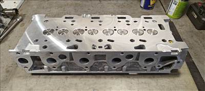 Eladó Peugeot Ford Citroen Volvo 8v Felújított 8v  9684487210