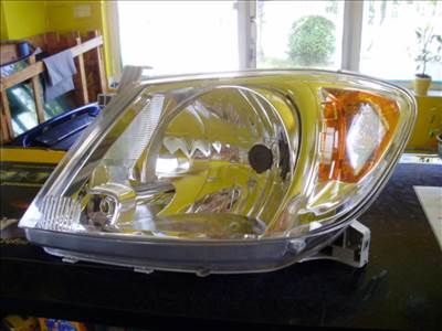 Toyota Hilux (AN10/AN20/AN30) fényszóró 