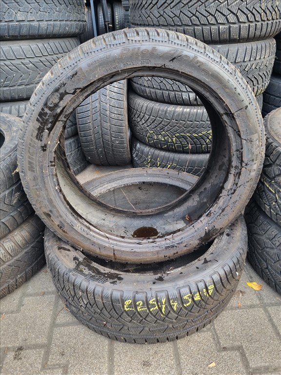  225/4518" újszerű Michelin Pilot Alpin PA4 téli gumi 2db  2. kép