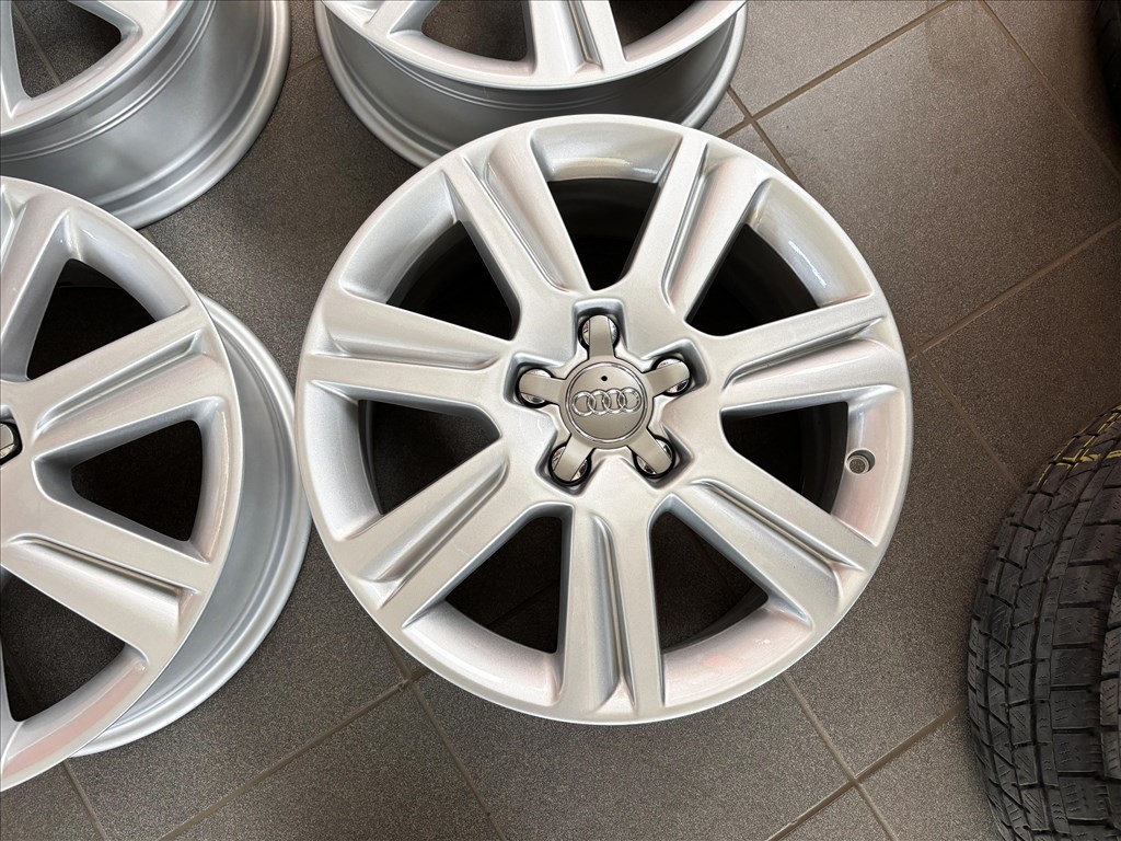 Audi A4 B8 17" 5x112 gyári alufelni eladó 17 coll A3 A6 2. kép