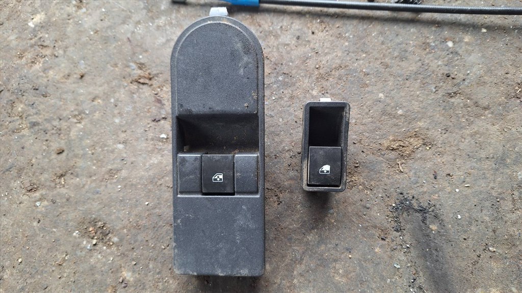 Opel Zafira B ablakemelő kapcsoló  1. kép