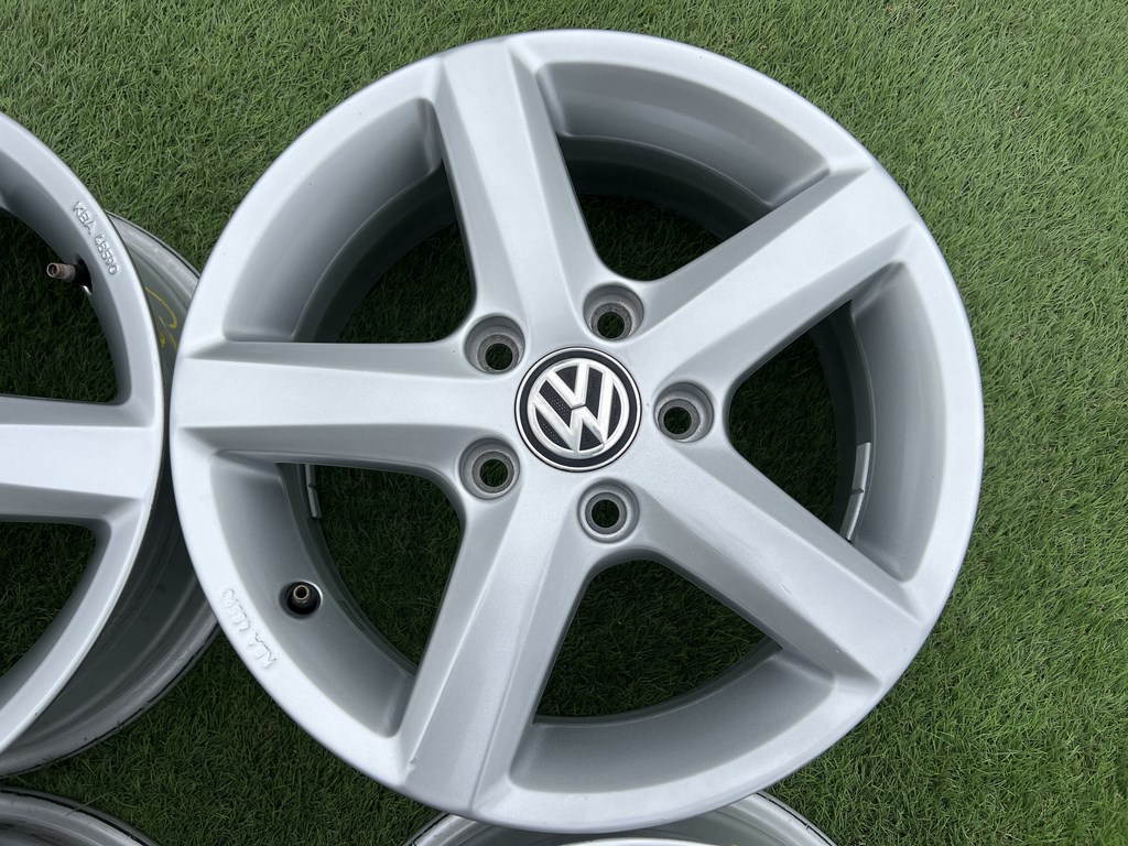 5x112 15" Volkswagen gyári alufelni 6Jx15h2 ET43 4. kép