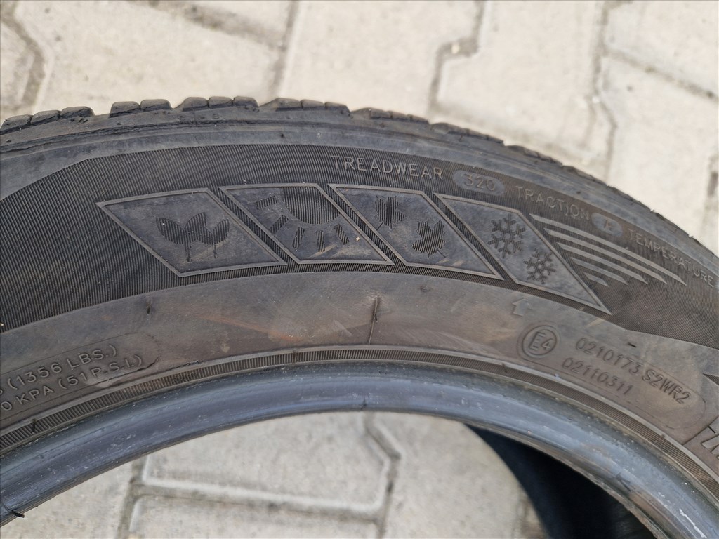  205/55 16" Tracmax négyévszakos gumi (26409) 5. kép