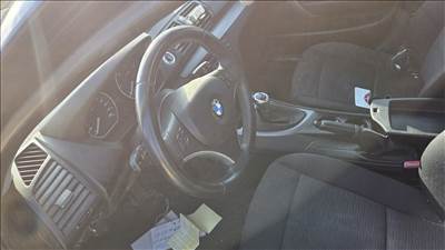 BMW 1-es sorozat E81, E82, E87, E88 bmw e87 muszerfal