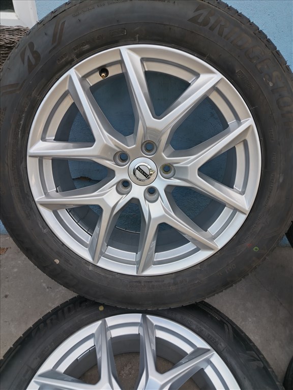  VOLVO xc60 18"alufelni, 235/60 Bridgestone gumi  3. kép