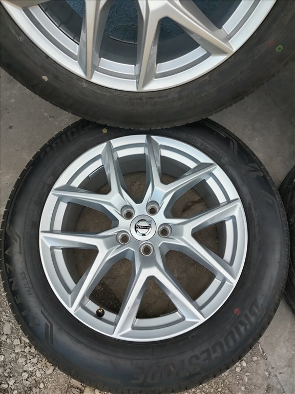  VOLVO xc60 18"alufelni, 235/60 Bridgestone gumi  4. kép