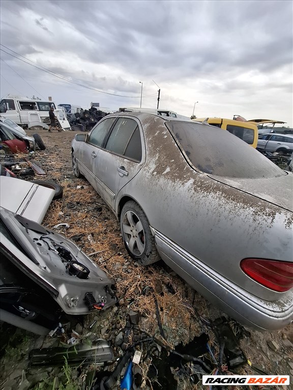 Mercedes E 200 (W210) bontott alkatrészei 5. kép
