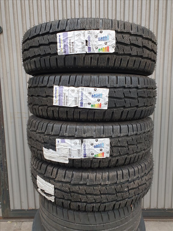  215/70 15C Michelin Agilis Alpin 1. kép