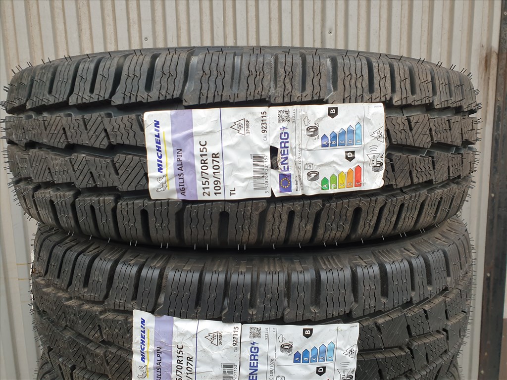  215/70 15C Michelin Agilis Alpin 3. kép