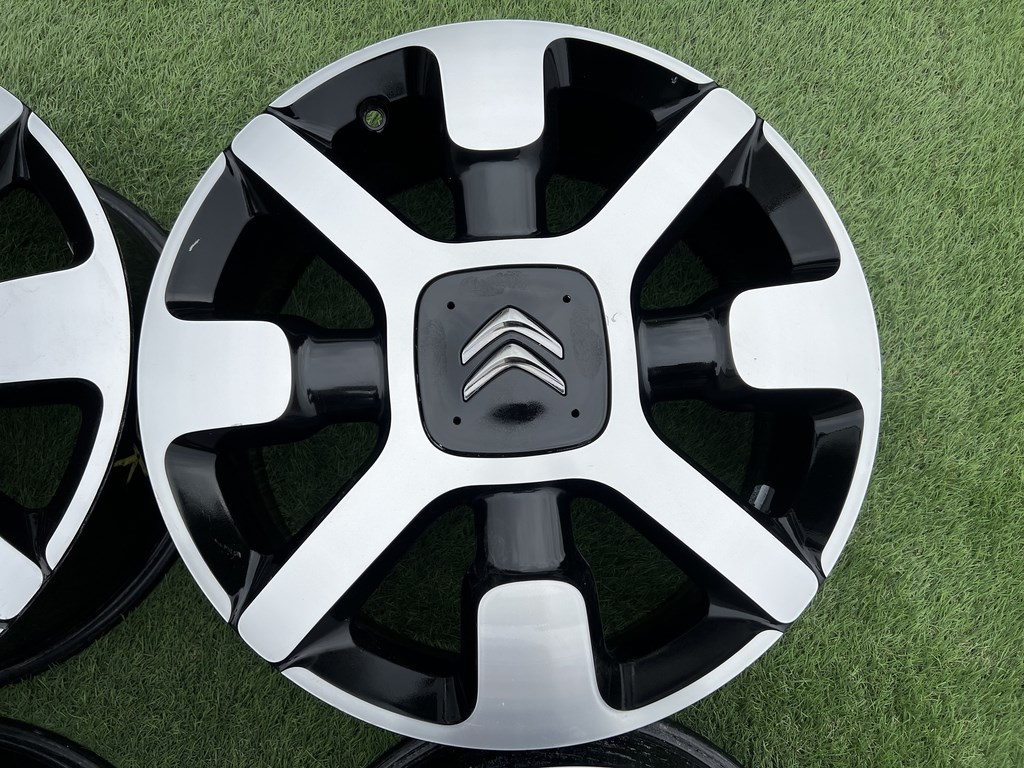 4x108 17" Citroen C4 Cactus gyári alufelni 6,5Jx17h2 ET19 4. kép