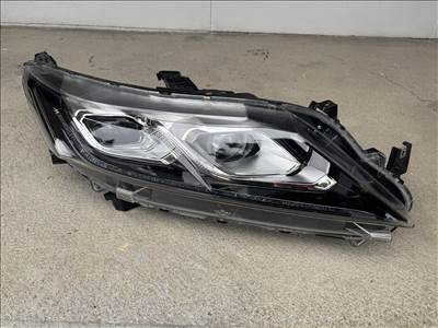 Mitsubishi Eclipse Cross jobb első lámpa  w3153