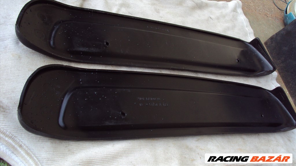 Lada zsiguli bal első ülés oldaltakaró műanyag 21016810049 10. kép