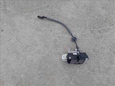 Bontásra: Volvo V40 jobb hátsó ajtózár  31440398 yv1mv8431f2223368