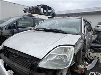 Ford Fusion 1,4 benzin alkatrészek eladó’