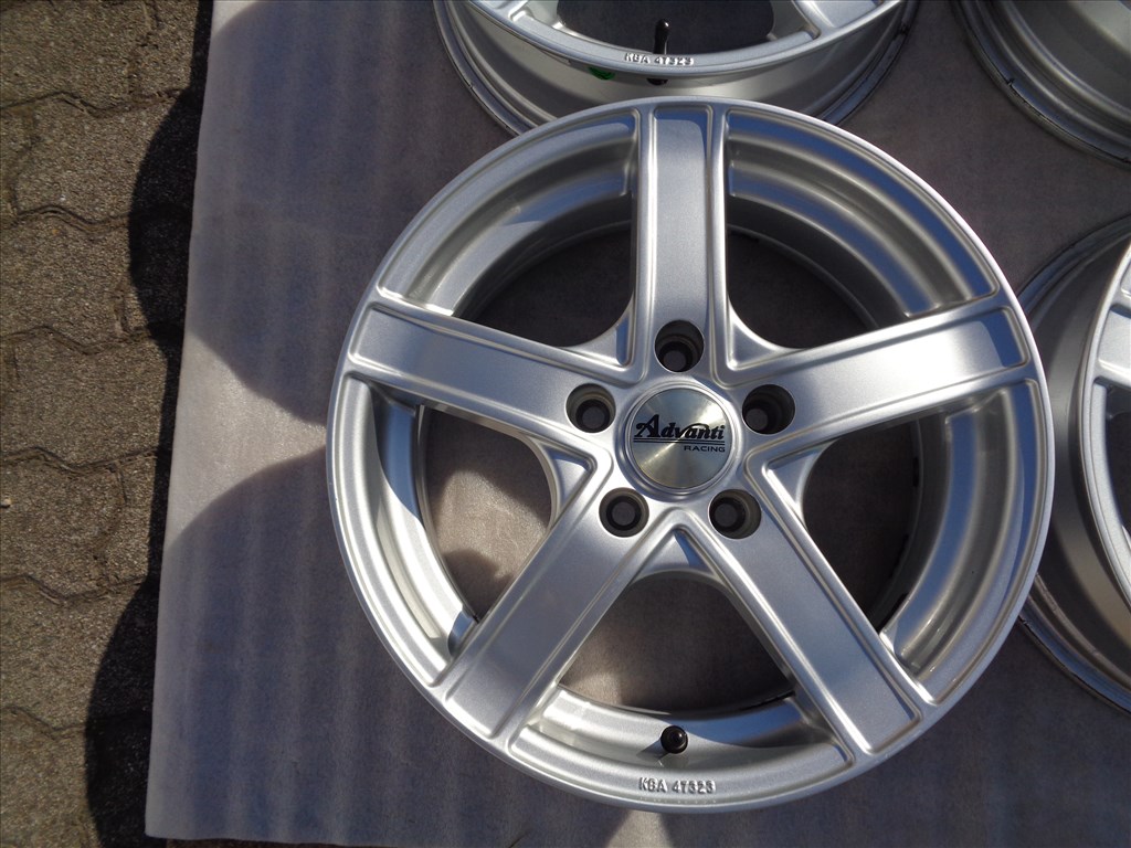 Advanti Racing alufelni 16-os, 5×114.3-as osztóval szép állapotban eladó. 3. kép