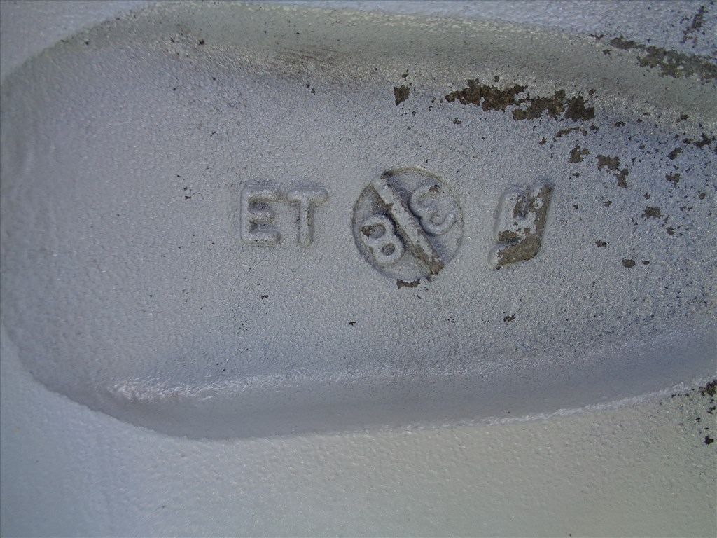 Advanti Racing alufelni 16-os, 5×114.3-as osztóval szép állapotban eladó. 9. kép