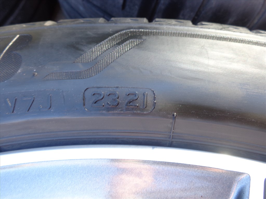 Audi Q8 / SQ8 / Q7 / SQ7 új gyári alufelnik + gumi gratisz 5. kép