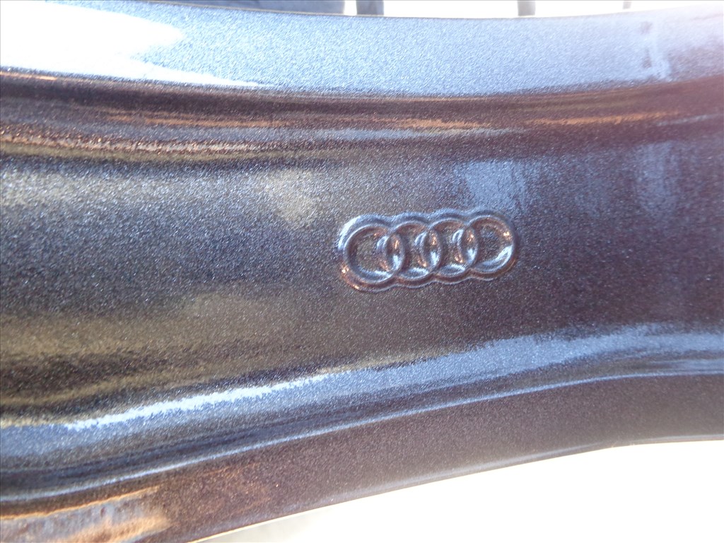 Audi Q8 / SQ8 / Q7 / SQ7 új gyári alufelnik + gumi gratisz 7. kép