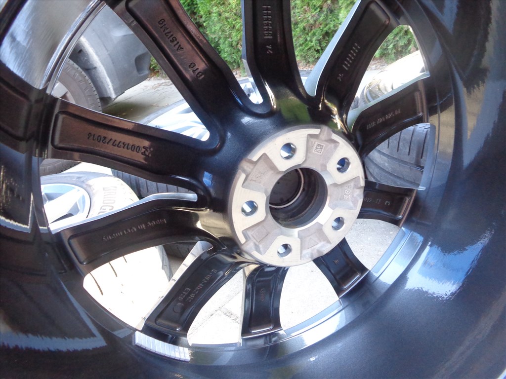 Audi Q8 / SQ8 / Q7 / SQ7 új gyári alufelnik + gumi gratisz 10. kép