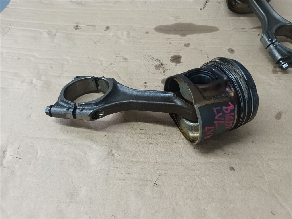 Opel Astra K 1.6 CDTI Dugattyú és Hajtókar 8286 ,  0687776302 b16dt-lvl-lvk 1. kép