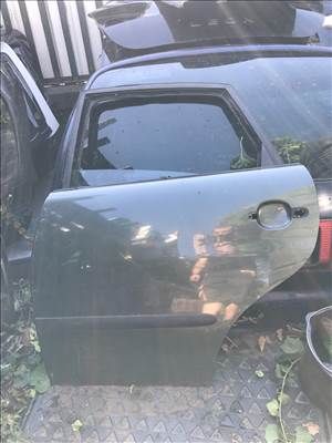 Seat Ibiza III 6L -- bal hátsó ajtó