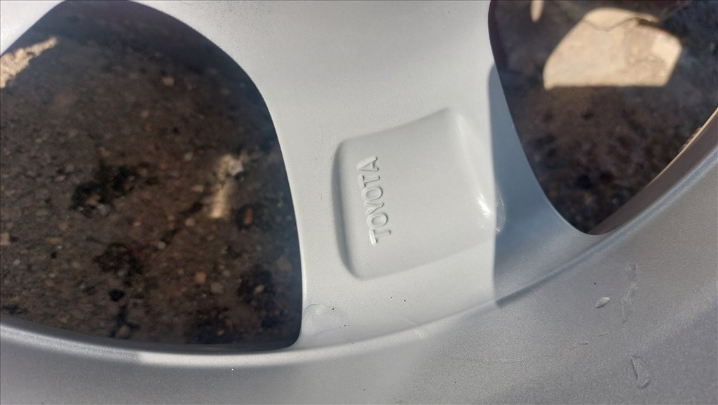 Toyota 5x100 15" Alufelni Bridgestone téli gumival Tpms szenzorral  6. kép