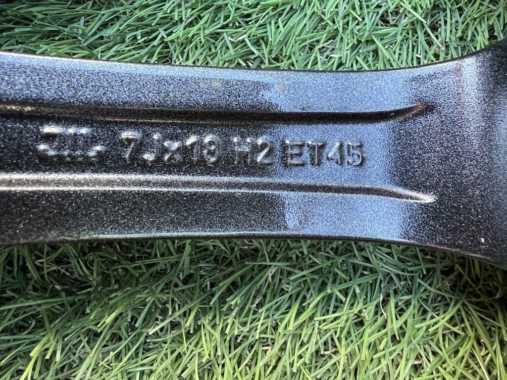 5x112 18" Skoda gyári alufelni 2DB 7Jx18h2 ET45 57 A.601 025.D 8Z8 5. kép