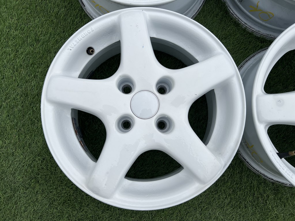 4x108 14" Fondmetal (Peugeot,Citroen) alufelni 6Jx15h2 ET18 2. kép