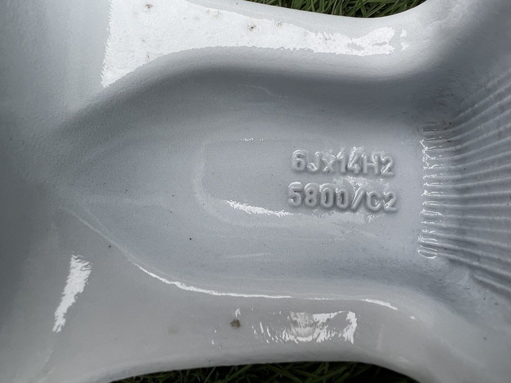 4x108 14" Fondmetal (Peugeot,Citroen) alufelni 6Jx15h2 ET18 7. kép