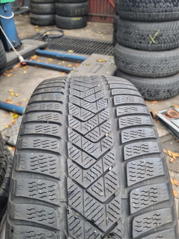  245/4519" újszerű Pirelli Sottozero 3 téli gumi 2db  4. kép