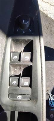 Seat León III Bal oldali ablakemelő kapcsoló 