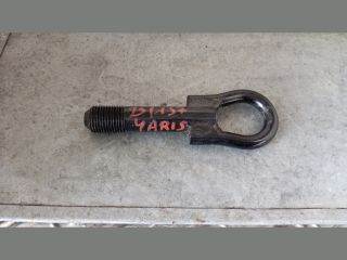 Toyota Yaris (XP10) Vonószem *135109*