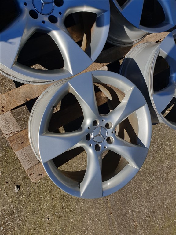19" 5x112 Mercedes W218 CLS (2 széles) 3. kép