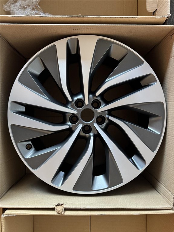 R21 Original Jaguar 8.5J ET45 - MK83-1007-CA  2DB felni alufelni 1. kép